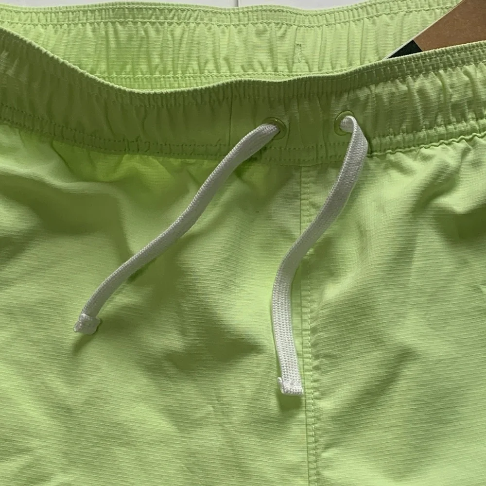 The North Face Men’s Active Shorts Size 2XL NWT